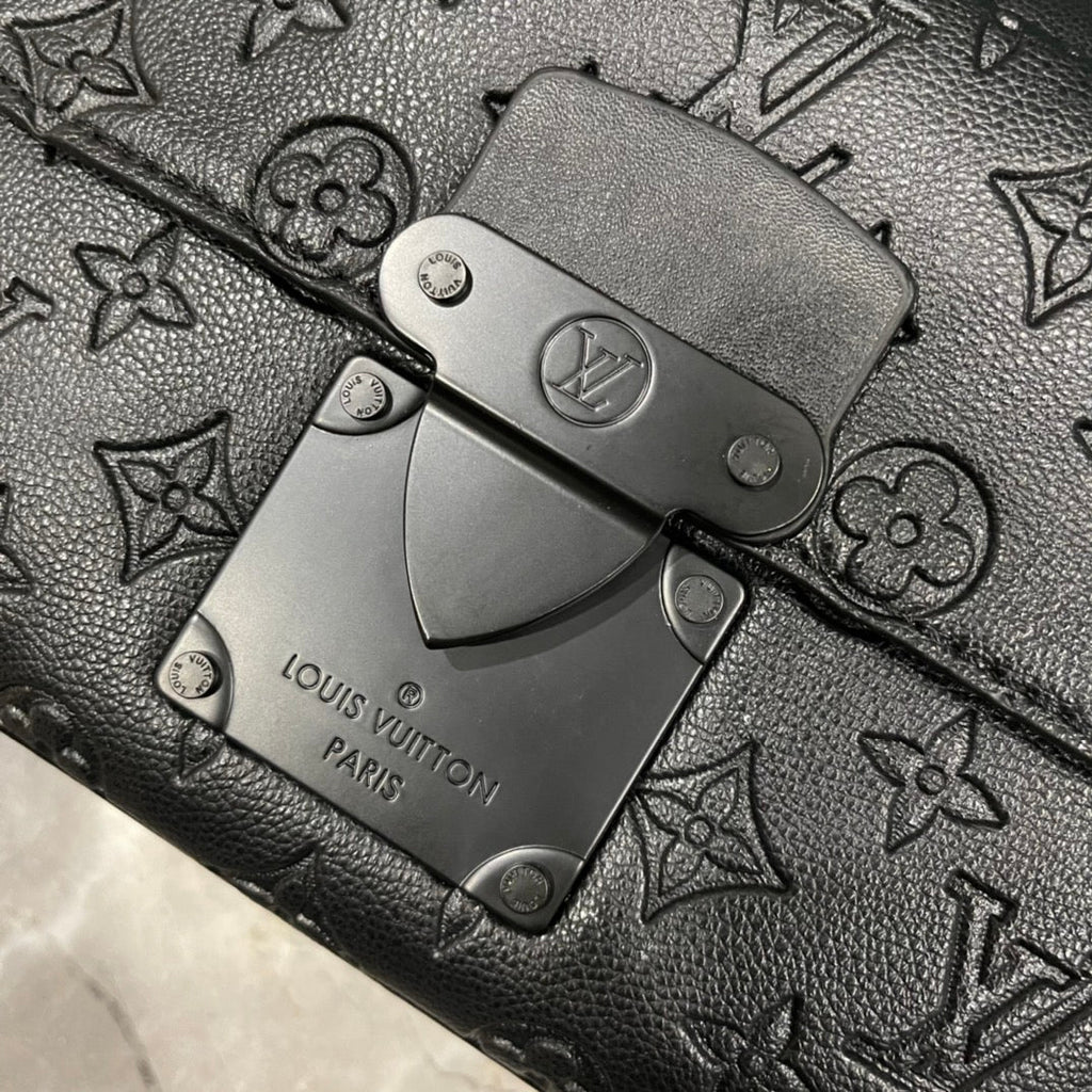 EN - Luxury Bags LUV 855