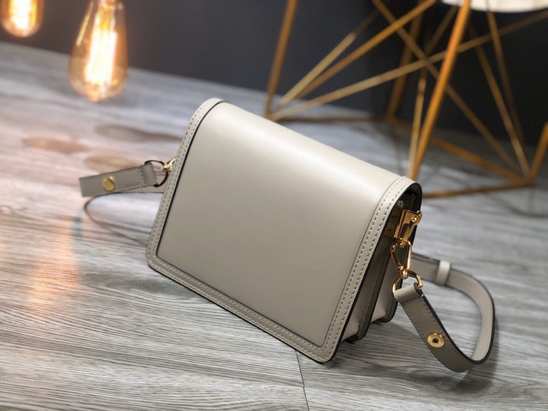 LOV2 Bags - Luxurious Bags  1831