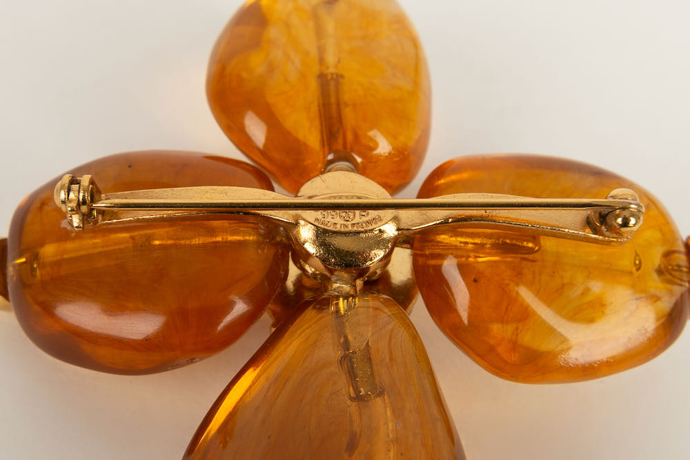 Broche Chanel Printemps 1999