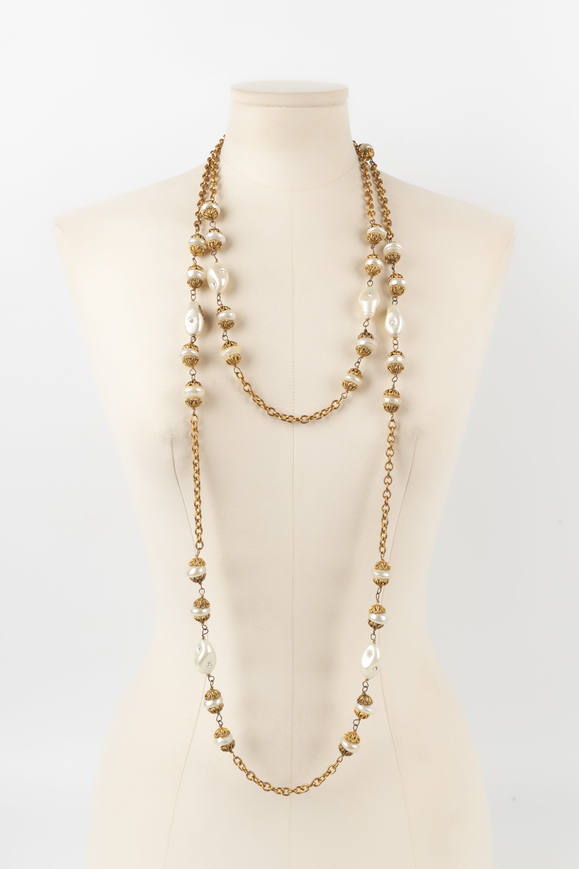 Collier / sautoir Chanel 1984