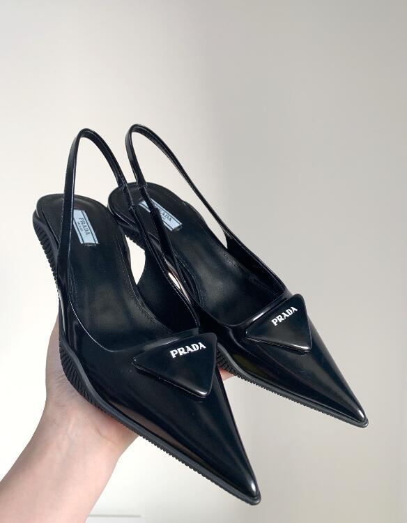 GlamyWomen Shoes - 700