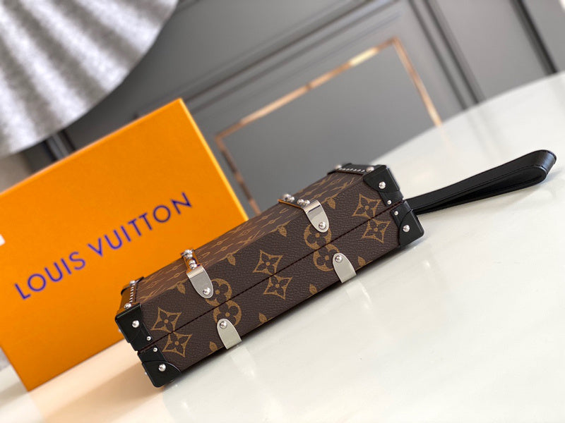 LOV2 Bags - Luxurious Bags  1557