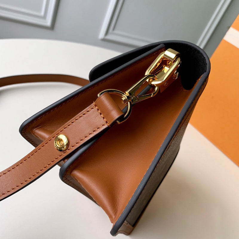 LOV2 Bags - Luxurious Bags  2600