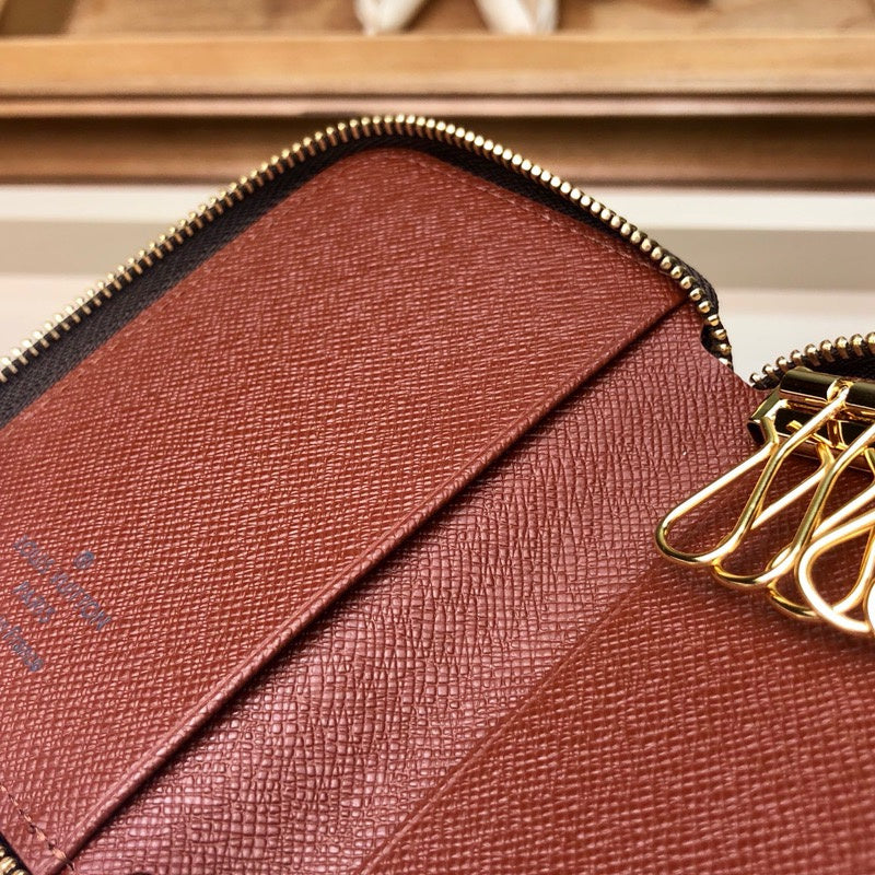 LOV2 Bags - Luxurious Bags  2438