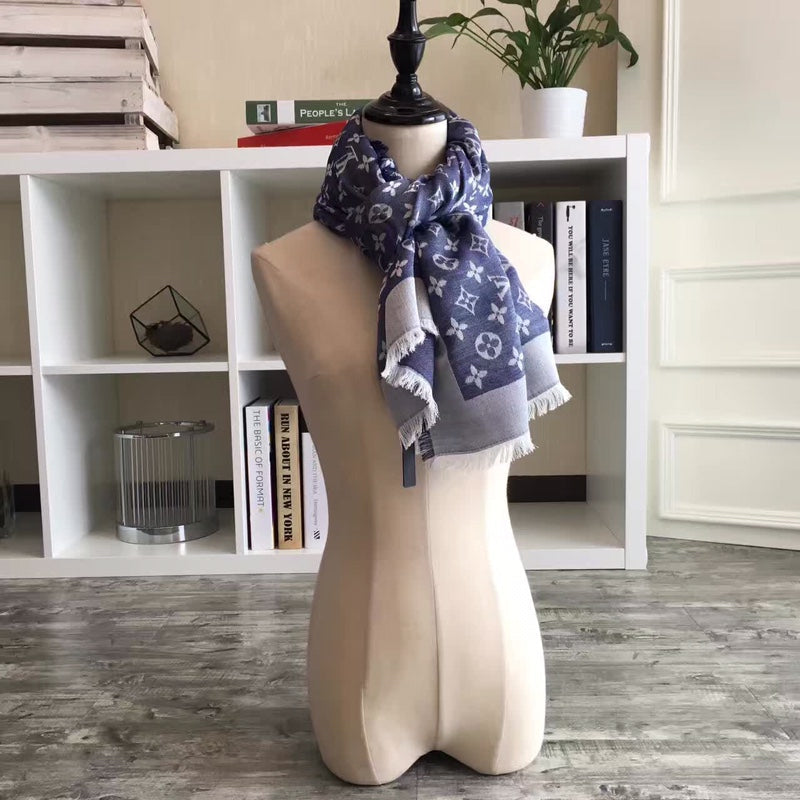 EN - Luxury LUV  Scarf 018