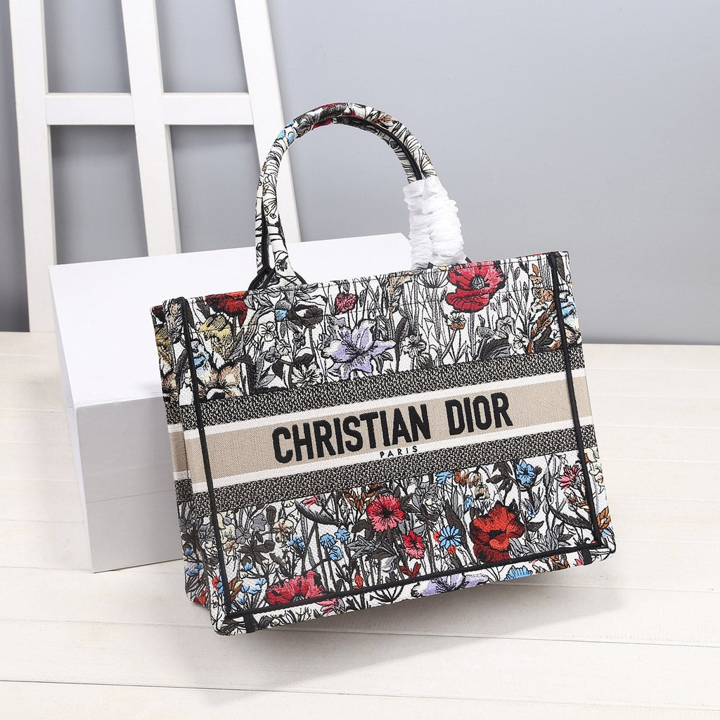 GLAMI MeGLAMIum Book Tote Bag By Maria Grazia Chiuri For Women 14in/36cm CD
