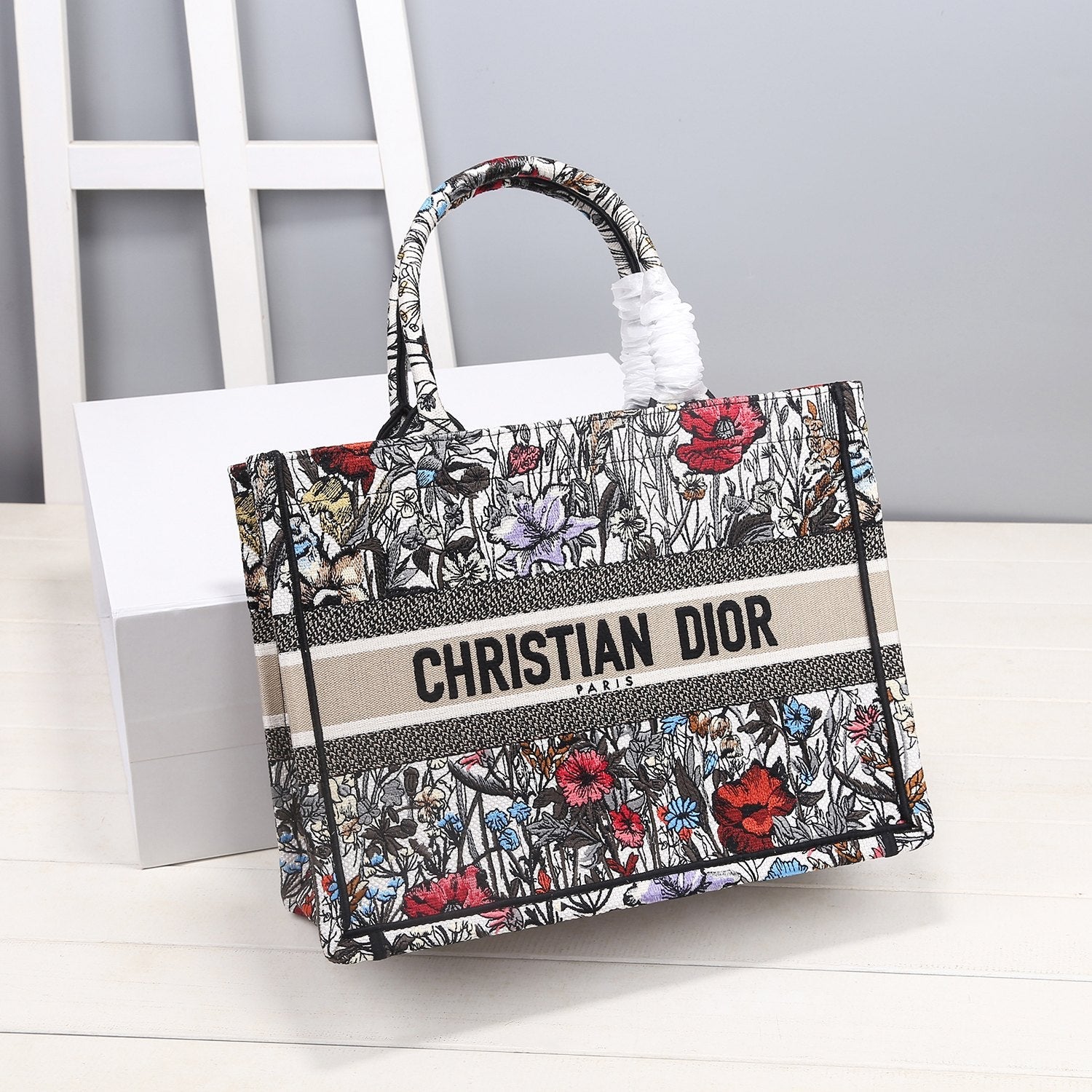 GLAMI MeGLAMIum Book Tote Bag By Maria Grazia Chiuri For Women 14in/36cm CD