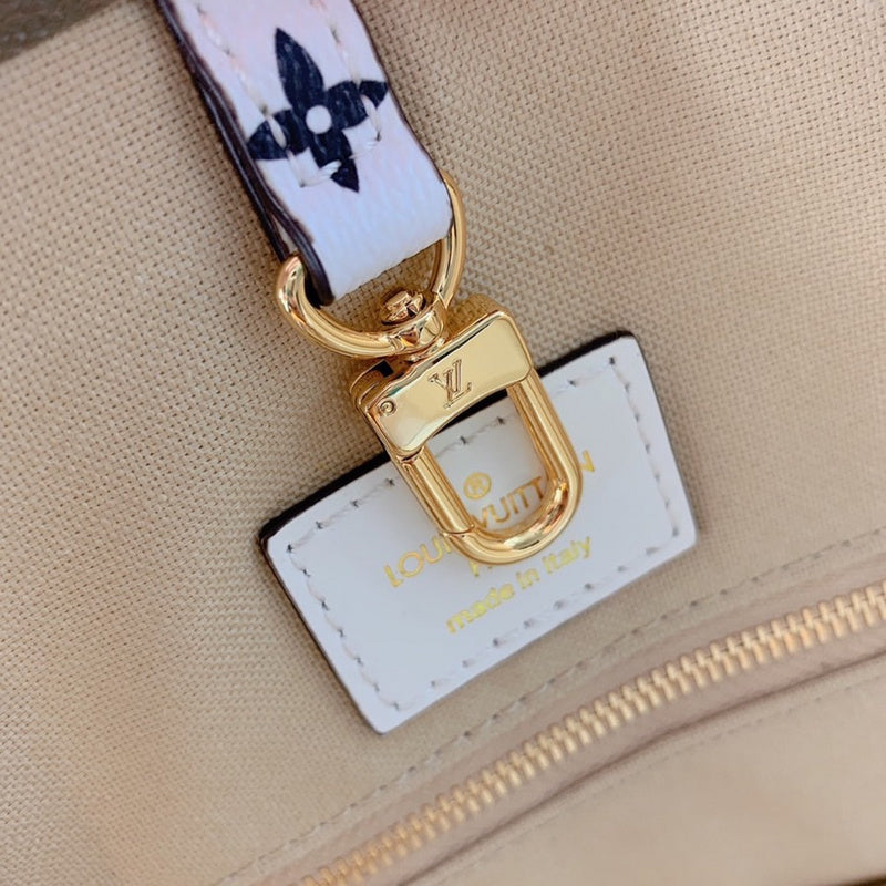 LOV2 Bags - Luxurious Bags  1935