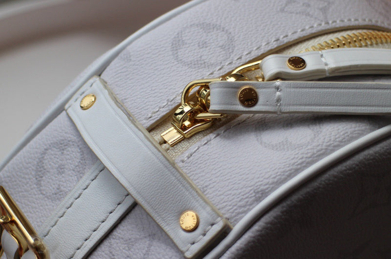 LOV2 Bags - Luxurious Bags  1716