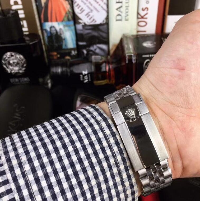 SAMC - Mix Watches - 136