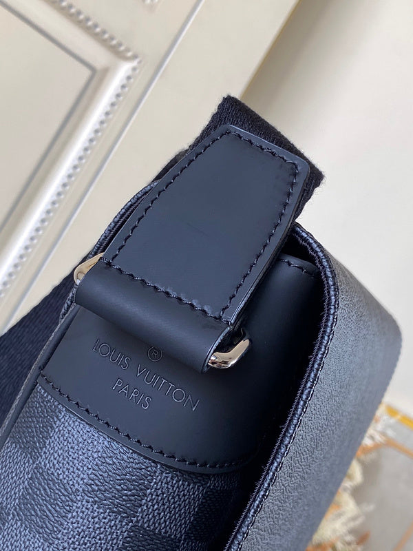 LOV2 Bags - Luxurious Bags  1674