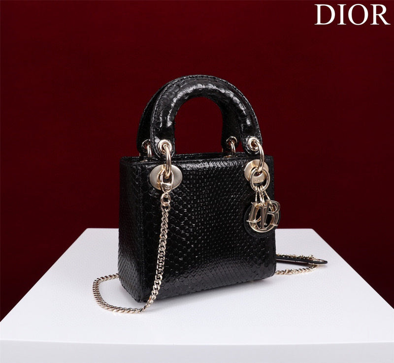 ELE - Dir Bags - 102