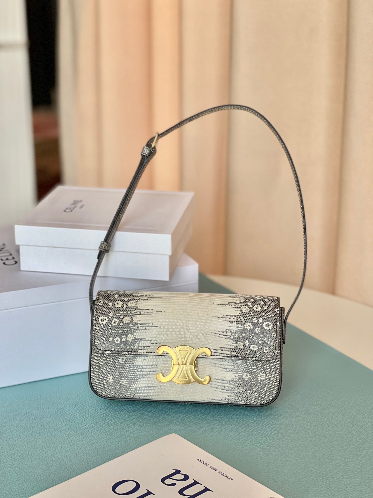 GLAMI Triomphe Shoulder Bag In Lizard Natural For Women 8in/20cm 194144BF5.02VG