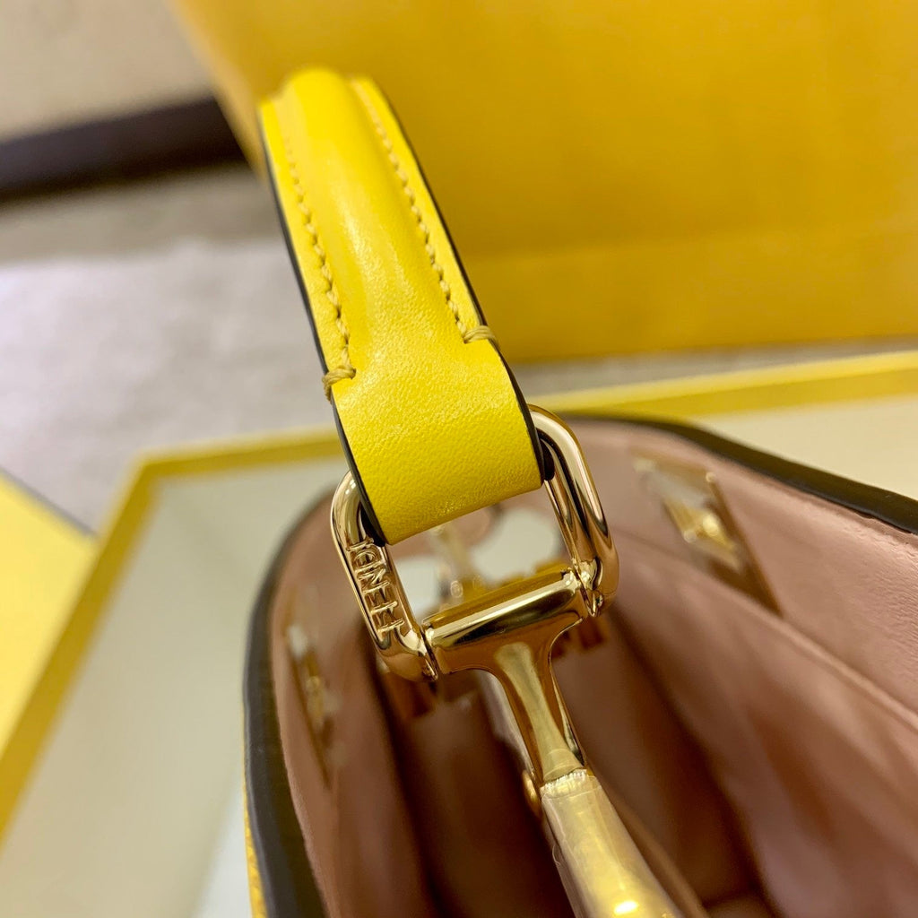 FI GlamI ISeeU East-West Yellow For Women, Handbags 11.4in/29cm FF 8BN323