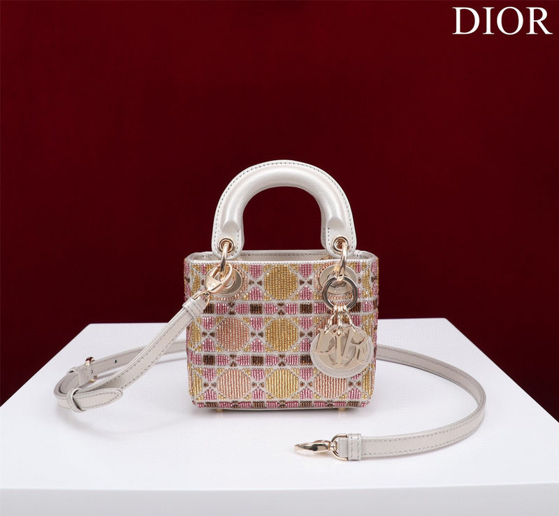 ELE - Dir Bags - 1698