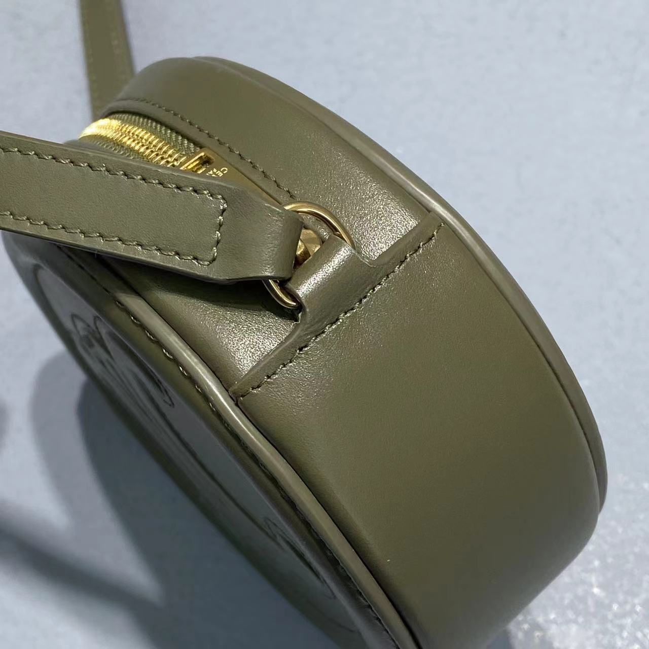 GLAMI Crossbody Oval Purse Cuir Triomphe Dark Green For Women 6in/16cm
