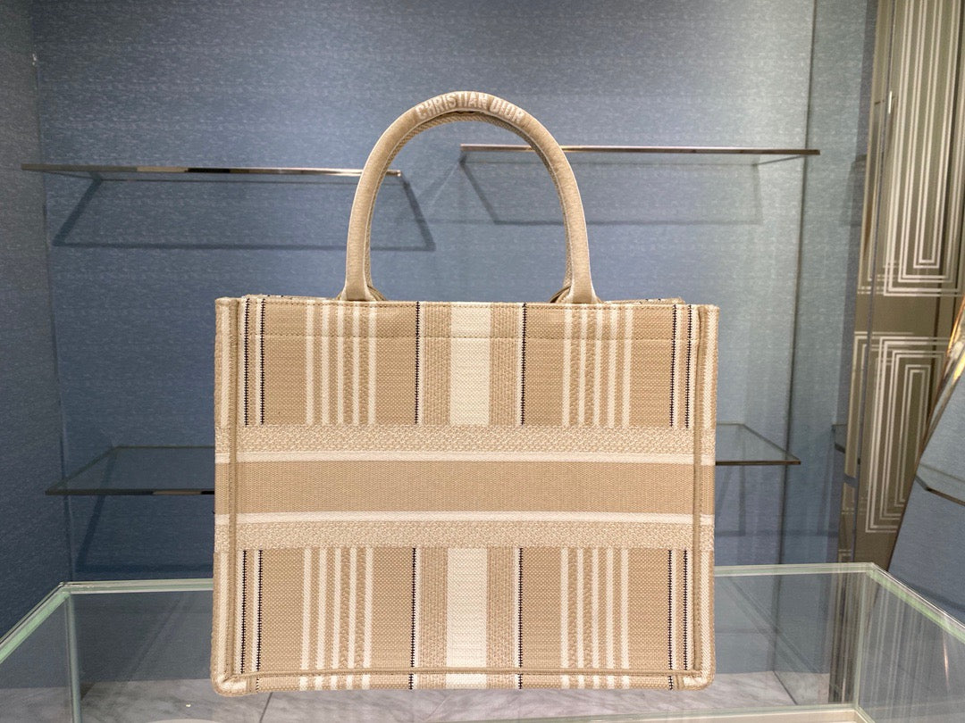 GLAMI MeGLAMIum Book Tote Beige, For Women, WomenÃ¢â‚¬â„¢s Handbags 14in/36cm CD