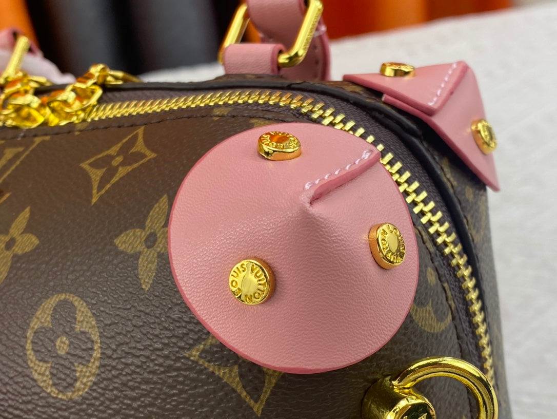 EN - New Arrival Bags LUV 661