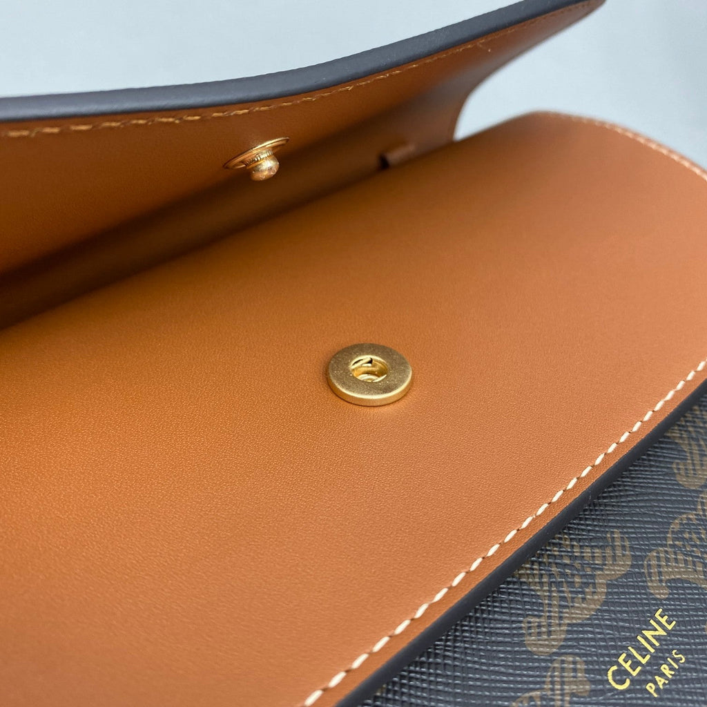 GLAMI Wallet On Strap In Triomphe Canvas Brown For Women 8in/20cm 10D852CG9.04LU