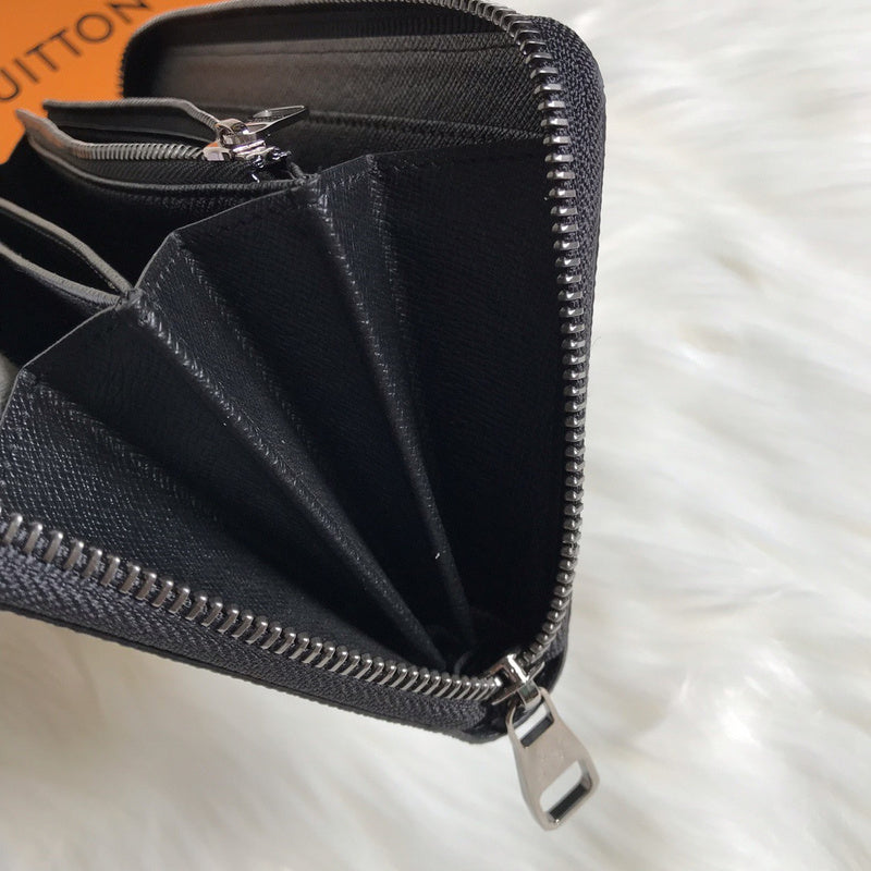 LOV2 Bags - Luxurious Bags  2425