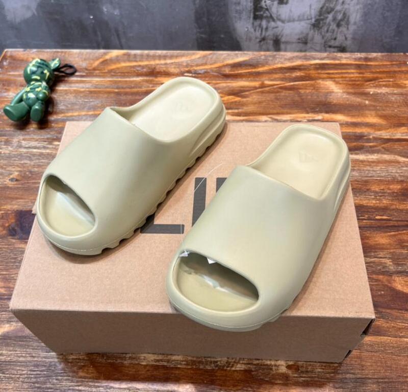 SAMC - YZO Sneakers - 142