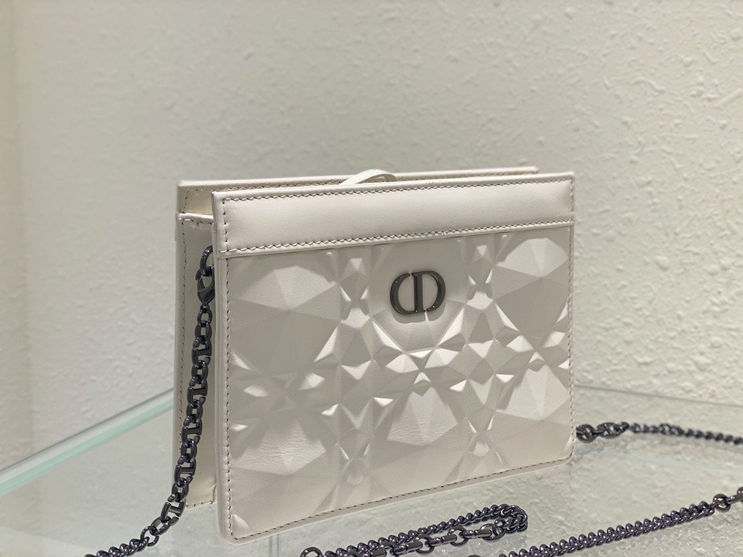 GLAMI Caro Zipped Pouch With Chain White, For Women, WomenÃ¢â‚¬â„¢s Handbags 7.5in/19cm CD