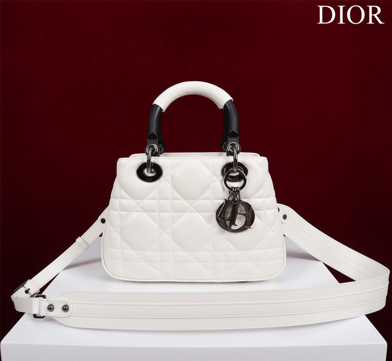ELE - Dir Bags - 1786