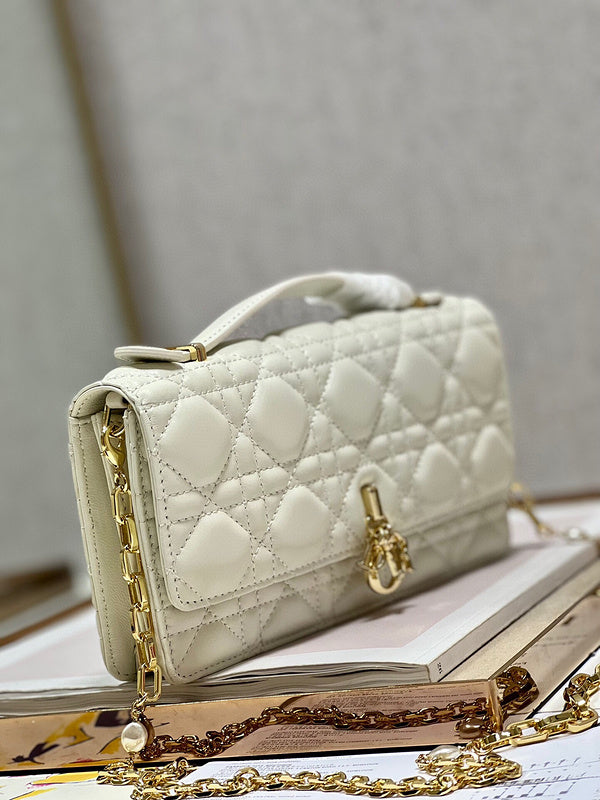 ELE - Dir Bags - 1408
