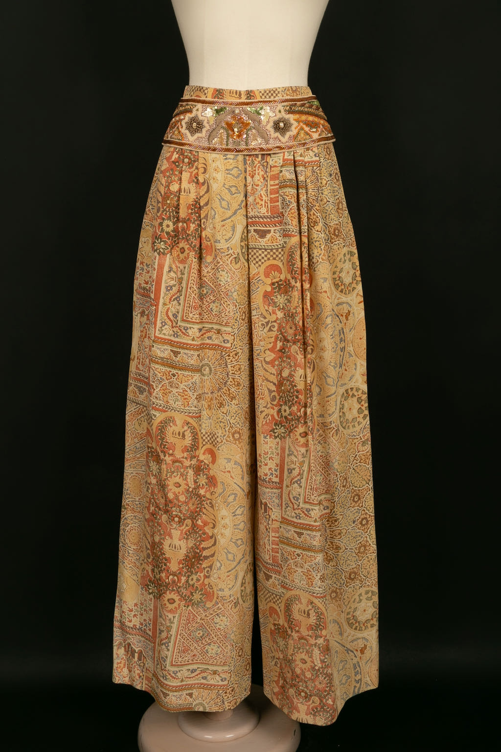 Ensemble Louis FÃƒÆ’Ã‚Â©raud Haute Couture, cira 1990