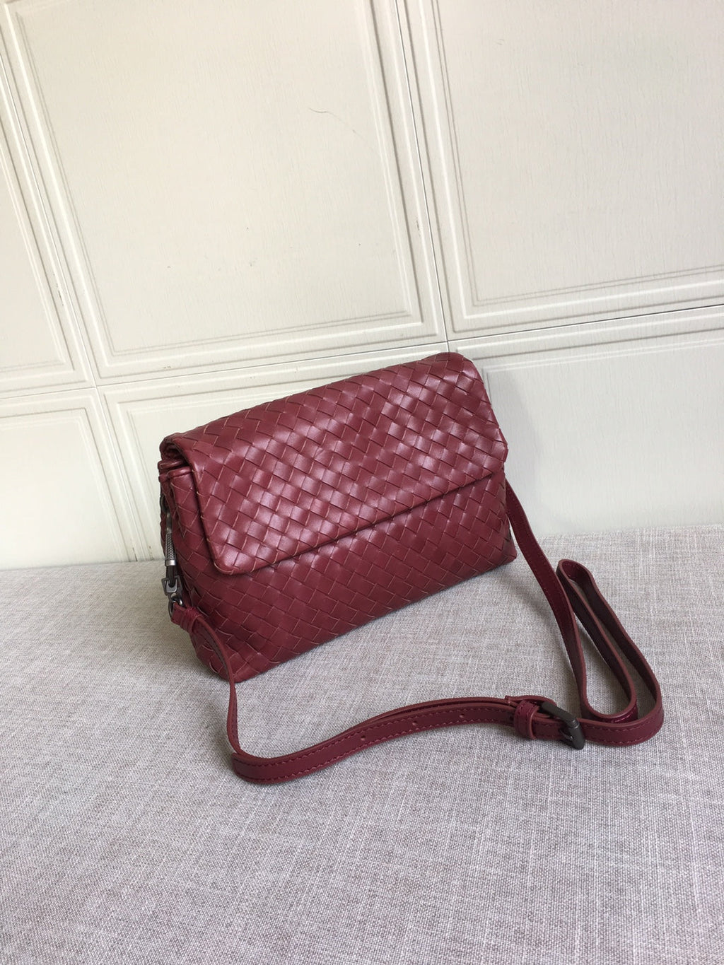 GLAMI Classic Intrecciato Red, For Women, WomenÃƒÂ¢Ã¢â€šÂ¬Ã¢â€žÂ¢s Bags 8.9in/22.5cm