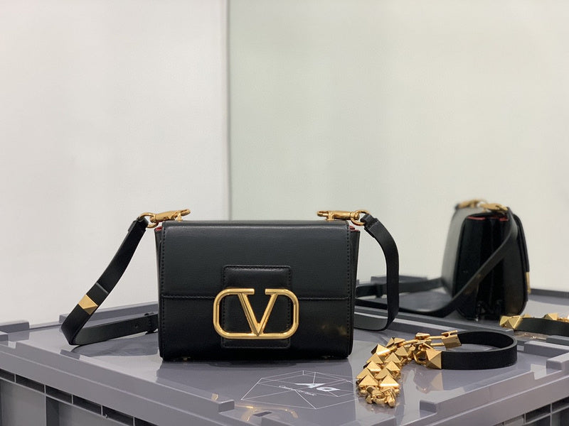 Glami Fashion - VLN Bags - 399