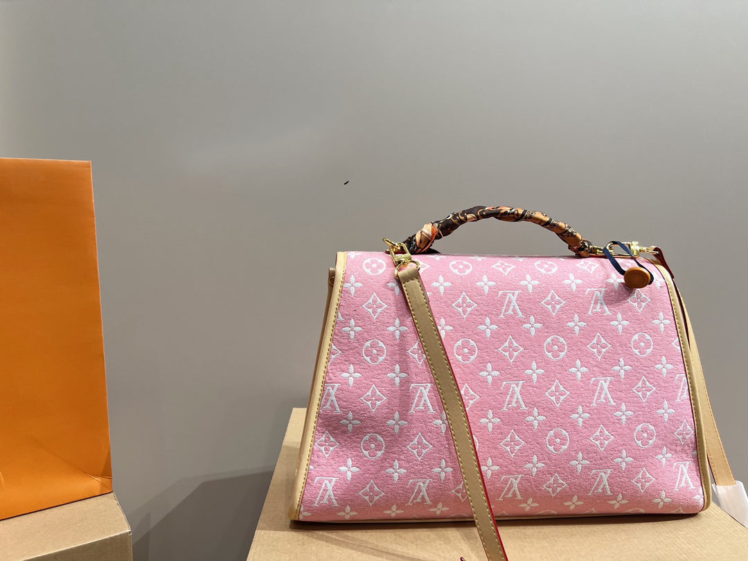 EN - Luxury Bags LUV 728