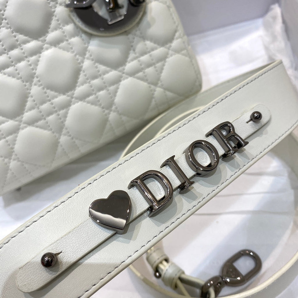 GLAMI Small Lady Bag Silver Hardware, White, For Women WomenÃ¢â‚¬â„¢s Handbags, Crossbody Bags, 20cm CD