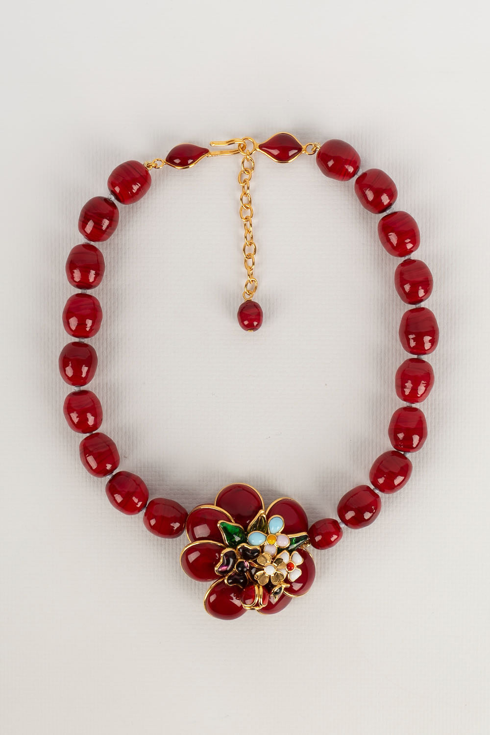 Collier Augustine