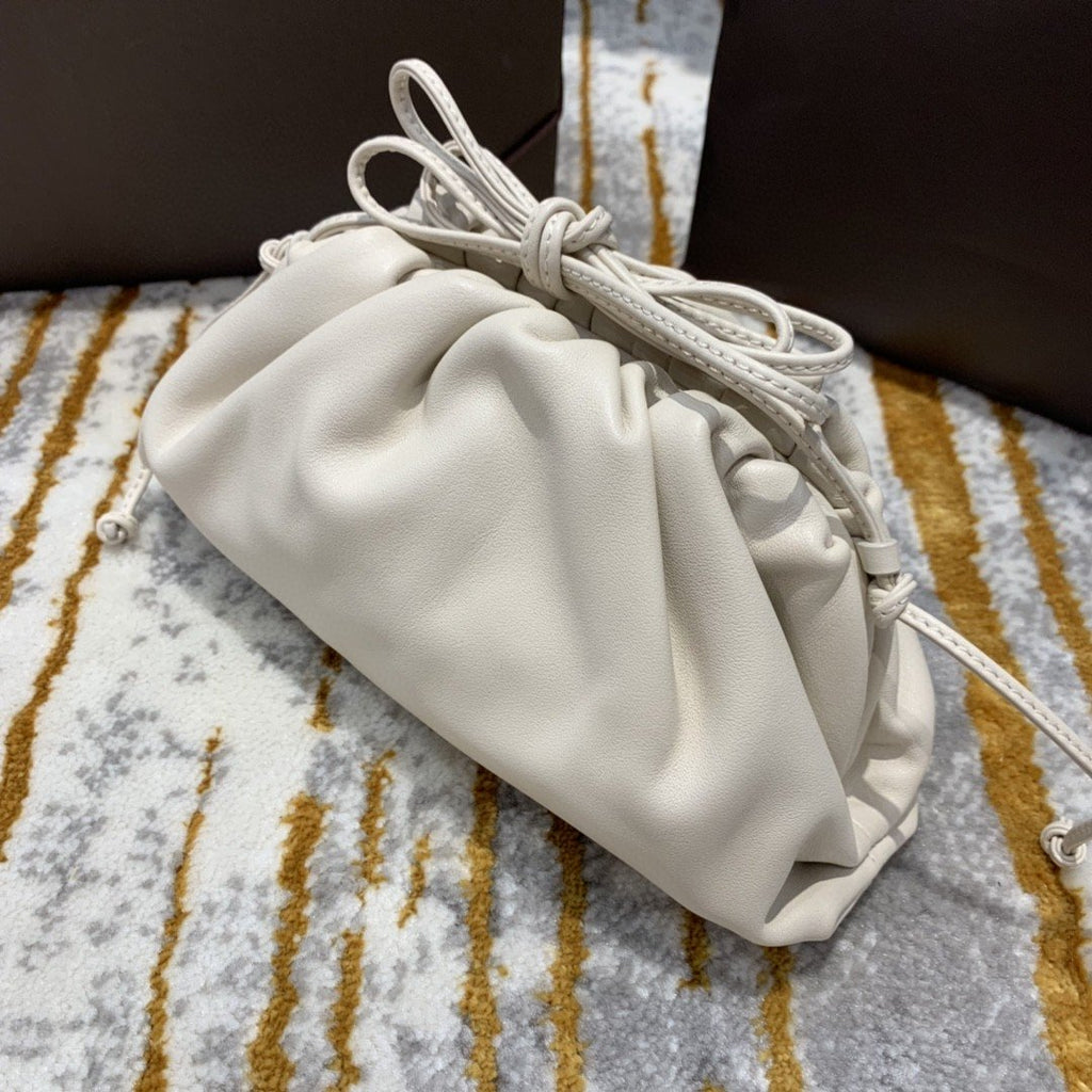 GLAMI Mini Pouch For Women 8.6in/22cm In Chalk 585852VCP409646