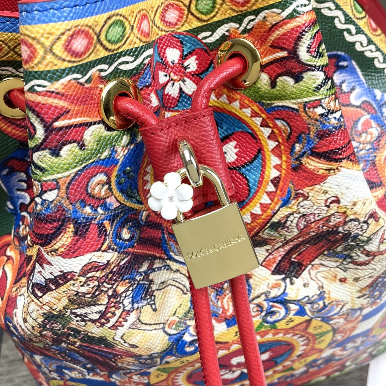 GLAMI Print Crespo Bucket Bag Multicolor With Branded Plate For Women GLAMI Bag