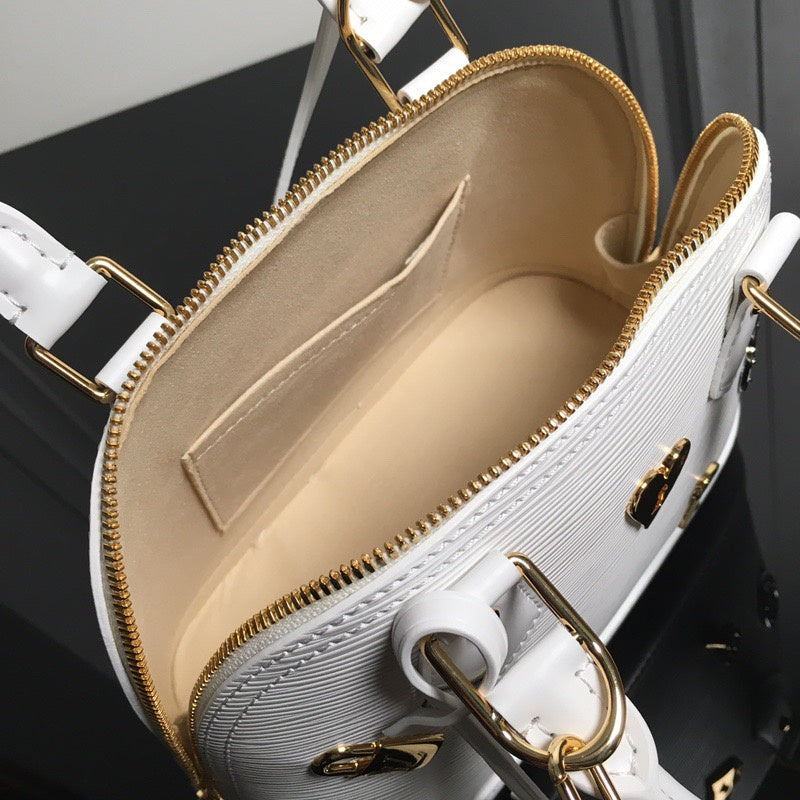 LOV2 Bags - Luxurious Bags  1972