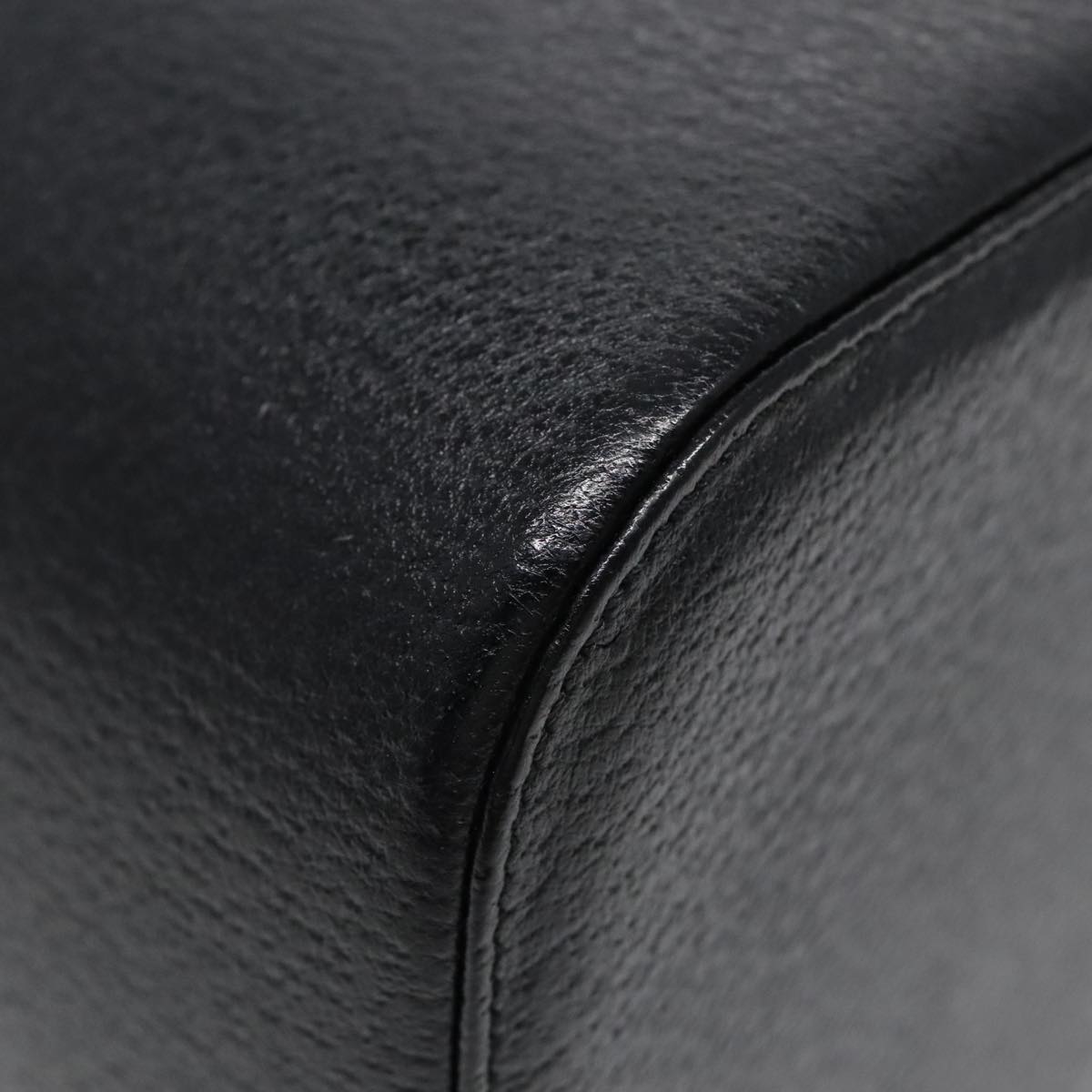 GUCCI Cosmetic Pouch Leather Black Gold 90255