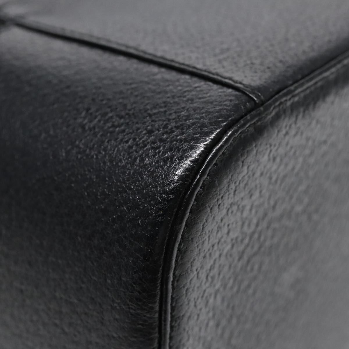 GUCCI Cosmetic Pouch Leather Black Gold 90255