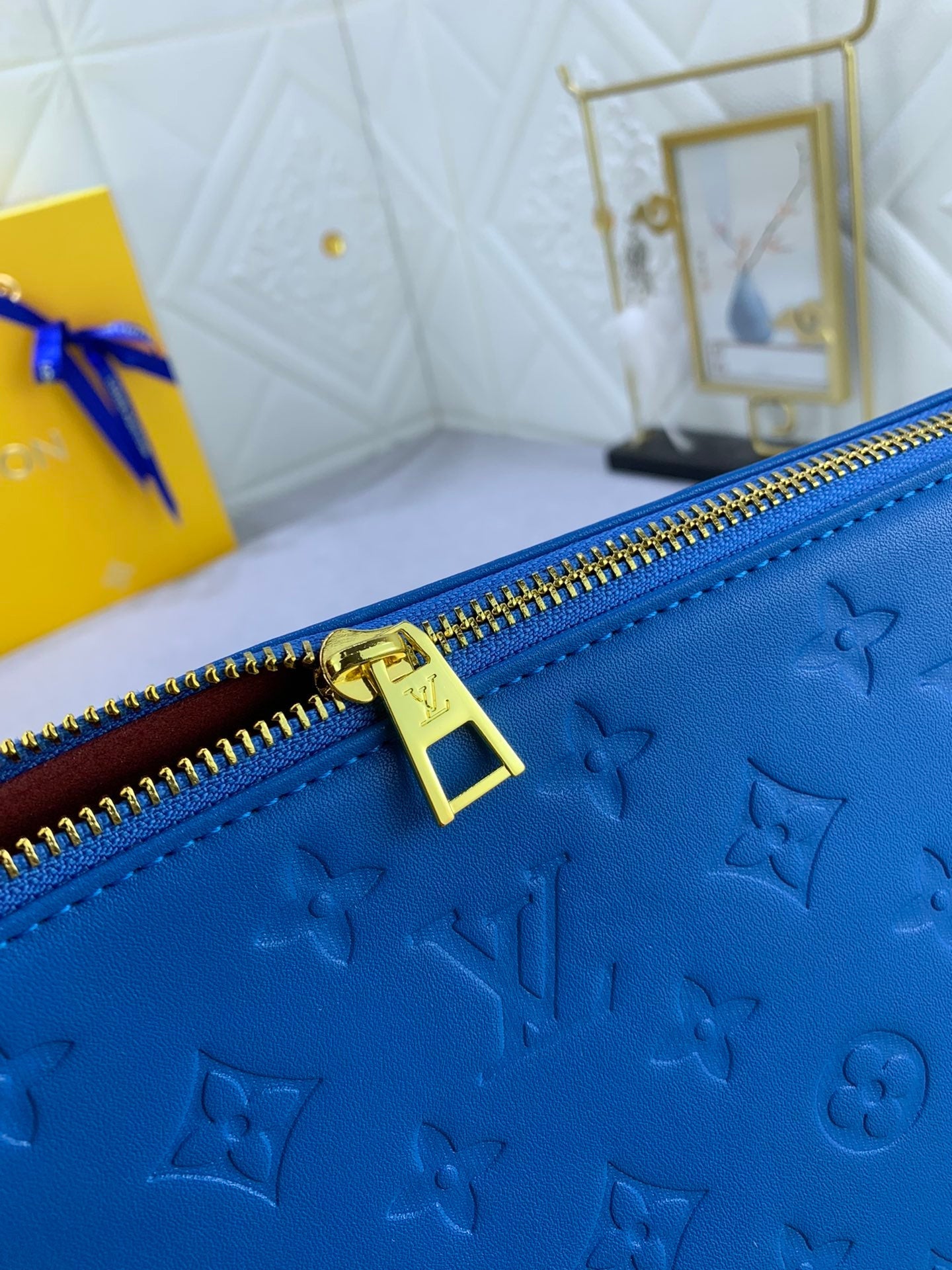 EN - Luxury Bags LUV 878