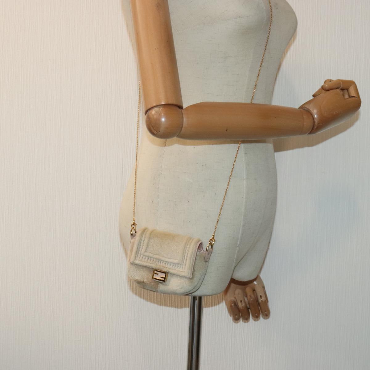 FENDI Chain Shoulder Wallet Beige Gold 90429