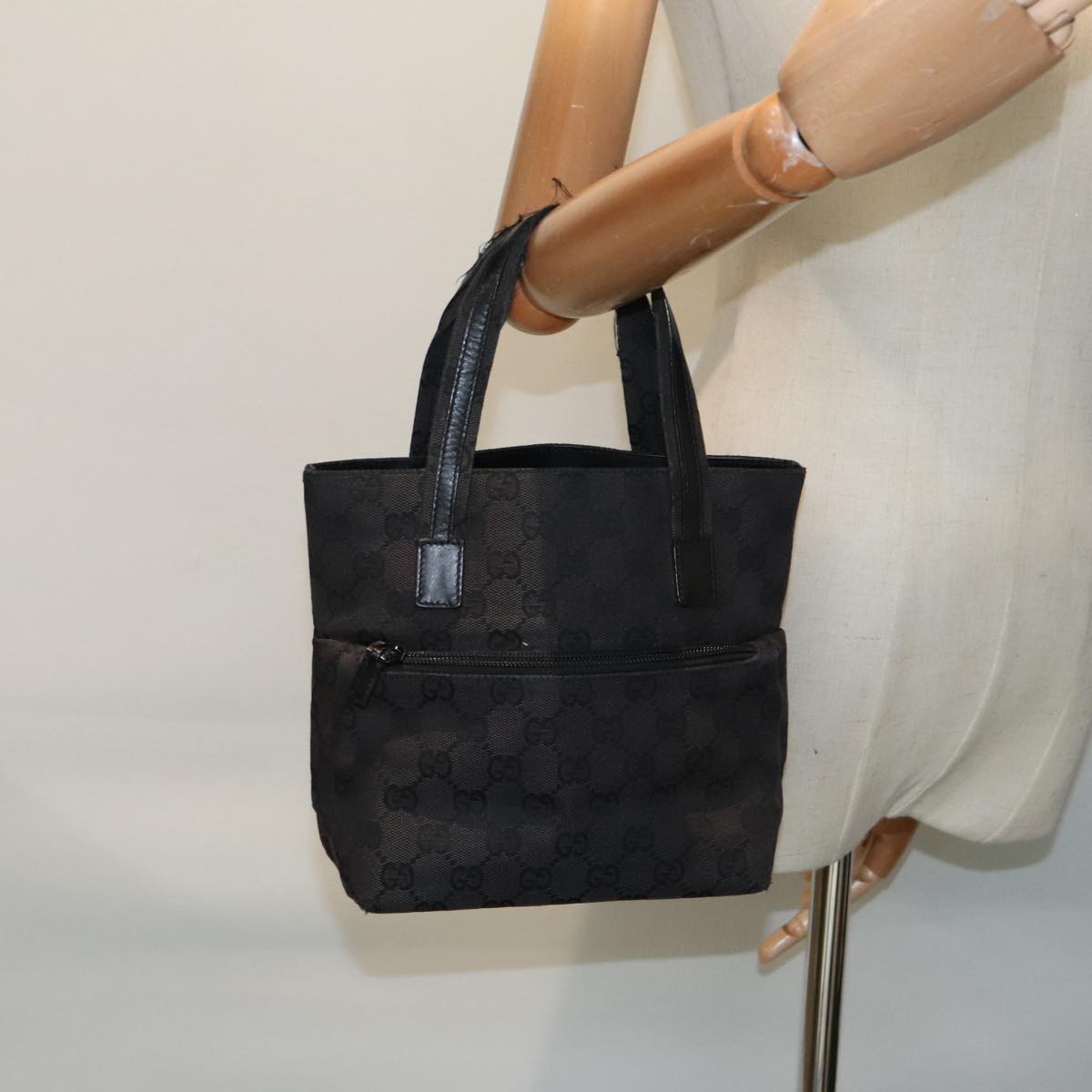 GUCCI GG Canvas Hand Bag Black Silver 002 1079 90476