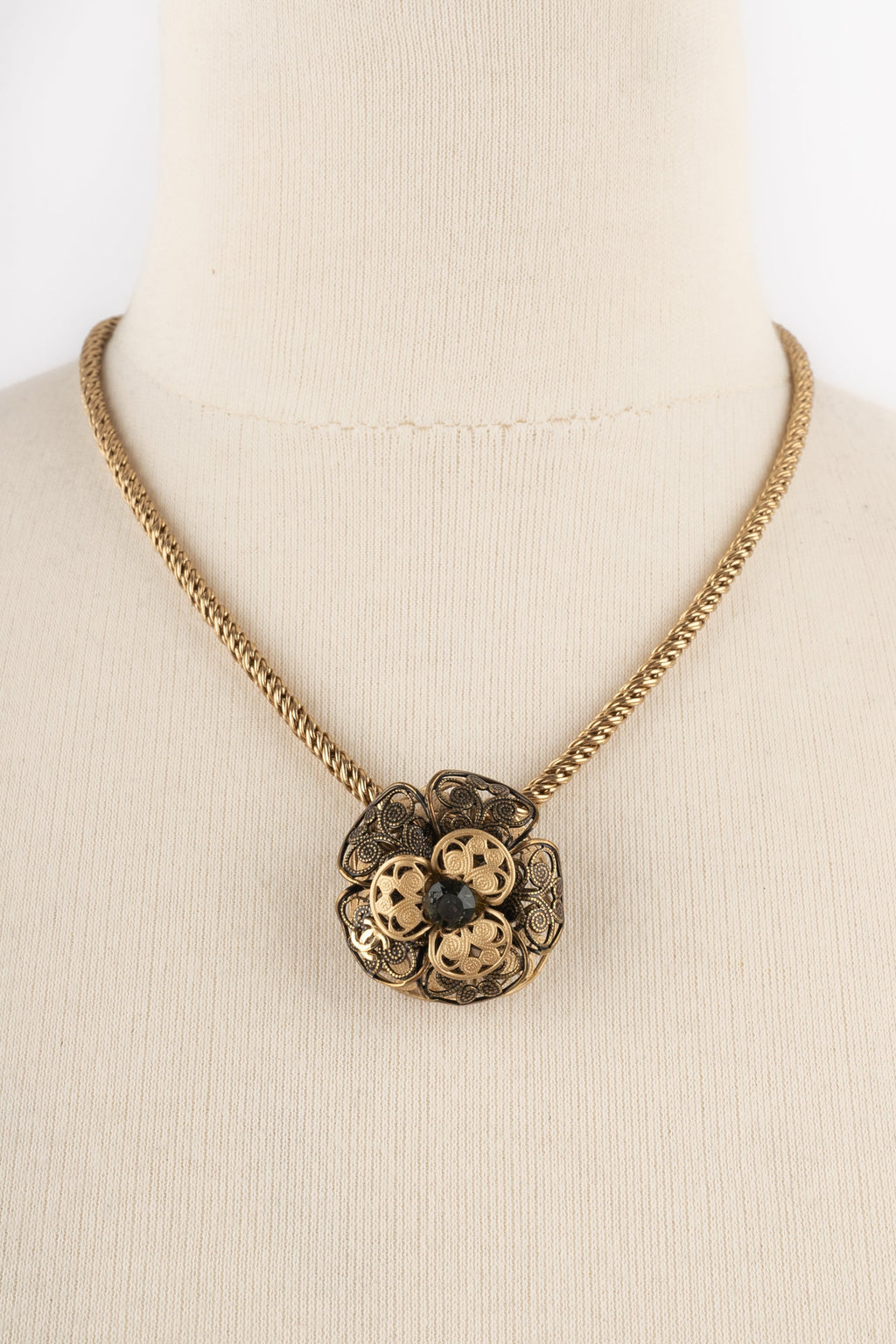 Collier Chanel 2001