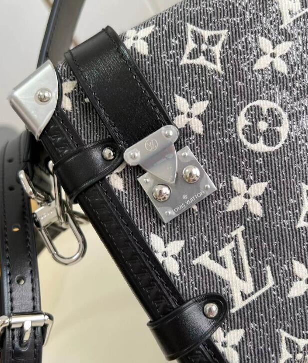 SAMC - LOV Bags - 1443