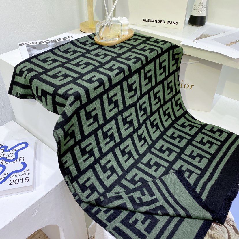 EN - Luxury FEI  Scarf 011