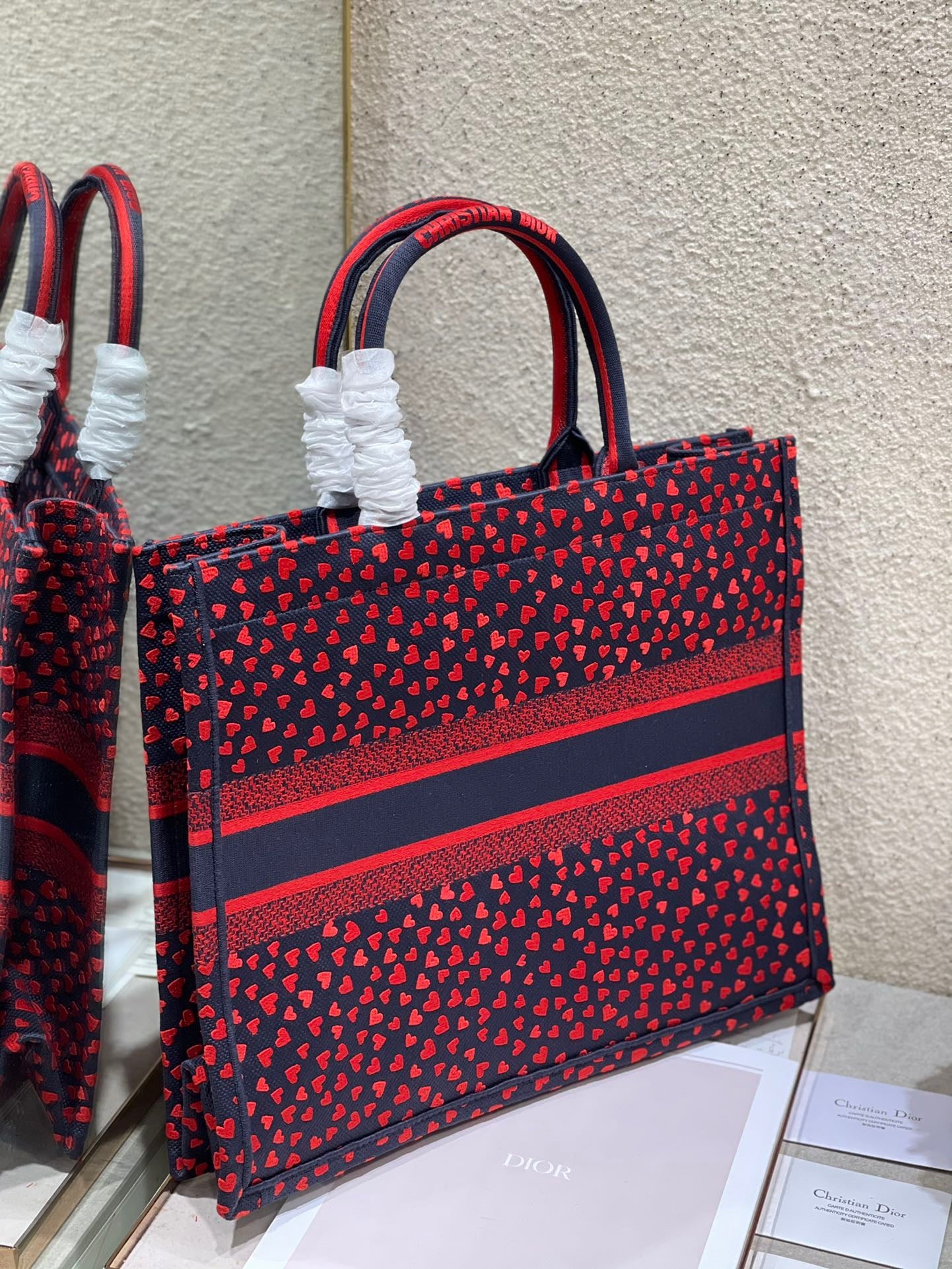 GLAMI Large Book Tote Crimson Multicolor, For Women, WomenÃ¢â‚¬â„¢s Handbags 16.5in/42cm CD