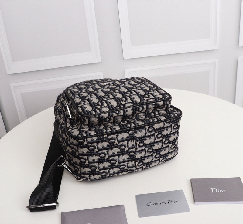 ELE - Dir Bags - 1505
