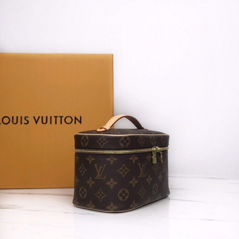 LOV2 Bags - Luxurious Bags  2626