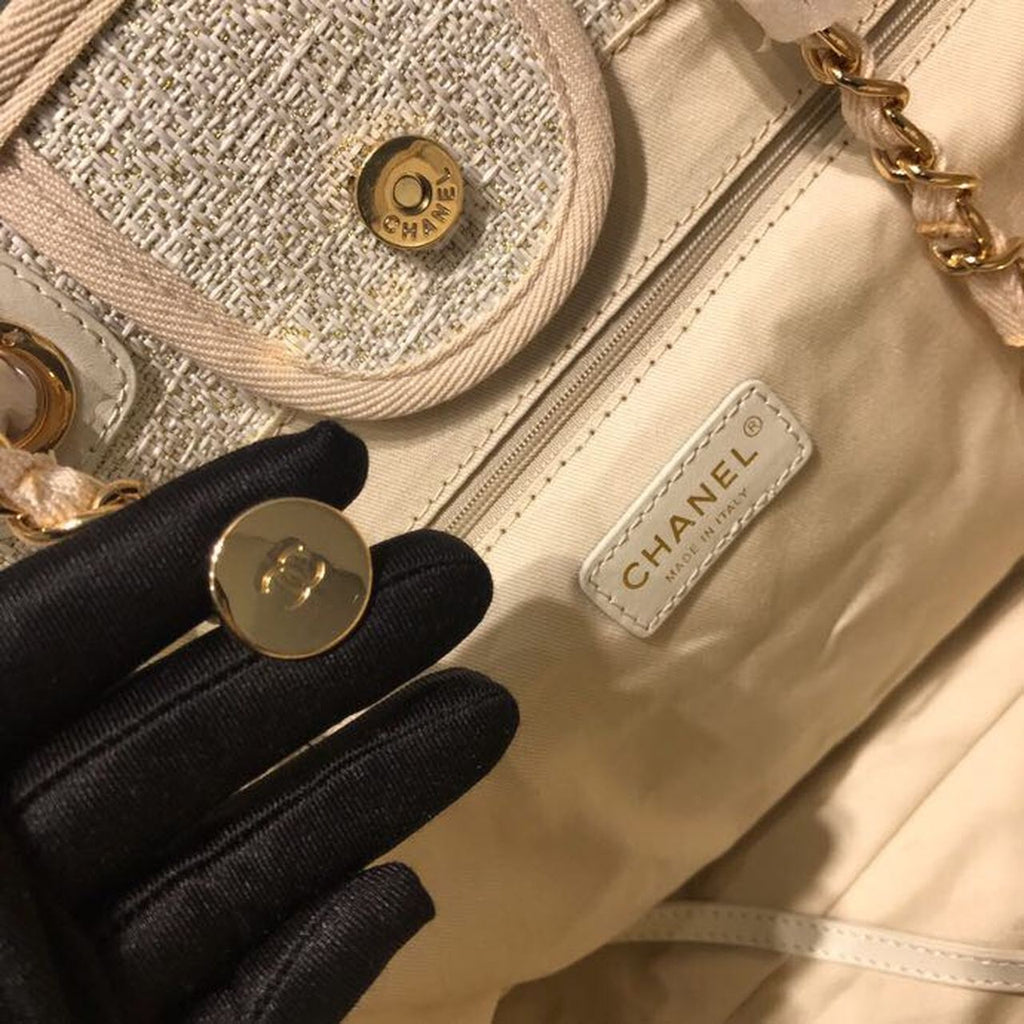 CHL Deauville Tote Tweed Canvas Bag Fall/Winter Collection, Beige/Cream/Gold/Multi For Women 15in/38cm