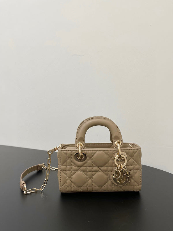 BLUSH BAGZ - Dior Bags - 1690